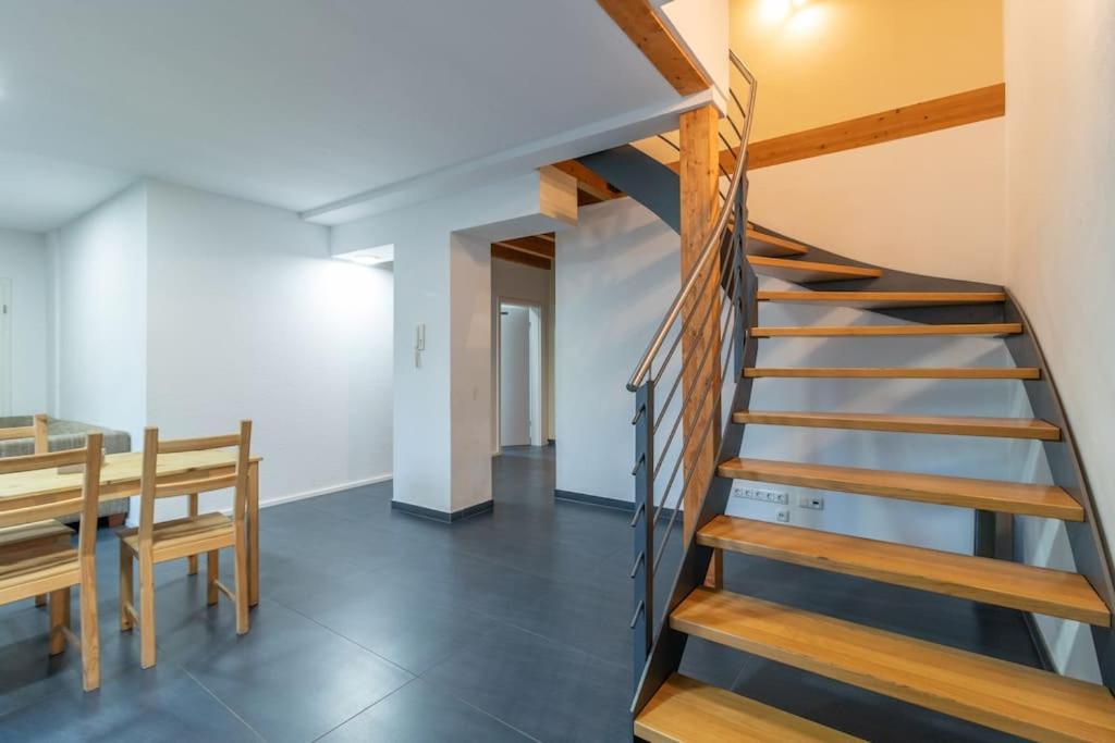 Maisonette-Wohnung Mit 5 Schlafzimmern Wörrstadt Zewnętrze zdjęcie